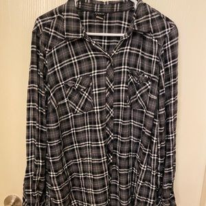 TORRID SZ 2 Plaid Shirt